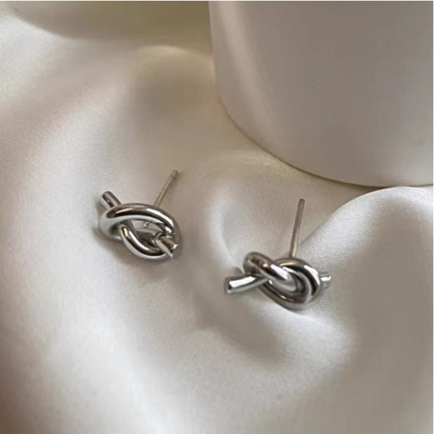 Knot Earrings